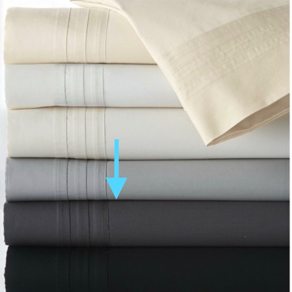 NWT Donna Karan Home 510 TC Triple Pleated Flat Sheet. King. Charcoal. MSRP $175